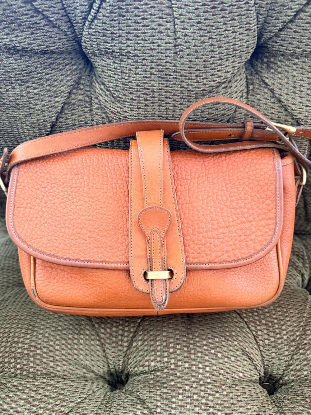 Vintage 1990’s  Dooney & Bourke Tan Equestrian Crossbody